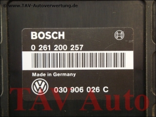 Motor-Steuergeraet Bosch 0261200257 030906026C 26SA1640 VW Golf Vento 1.4 ABD